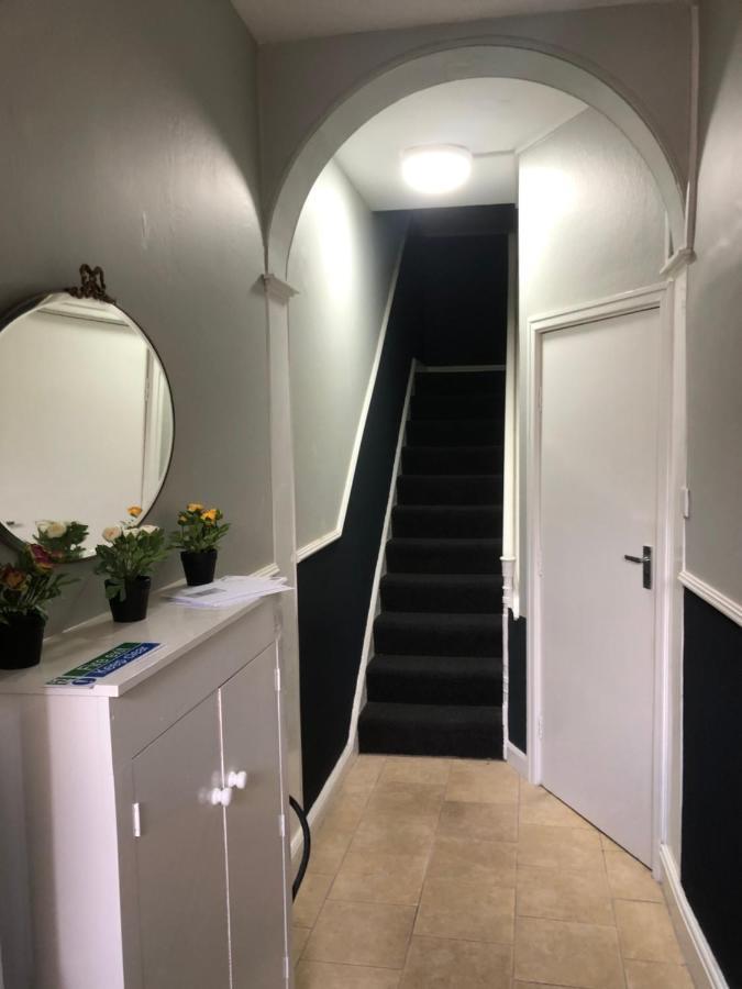 Granby House Holiday Apartments, Apartment 2, In The Old Town, Free On Street Parking Included Скарборо Экстерьер фото