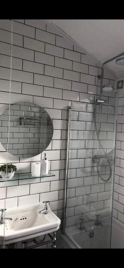 Granby House Holiday Apartments, Apartment 2, In The Old Town, Free On Street Parking Included Скарборо Экстерьер фото